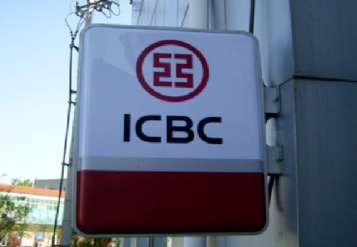 伊川县导致灯箱发黄的原因有哪些?