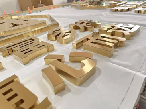 伊川县拉丝不锈钢字的特点。